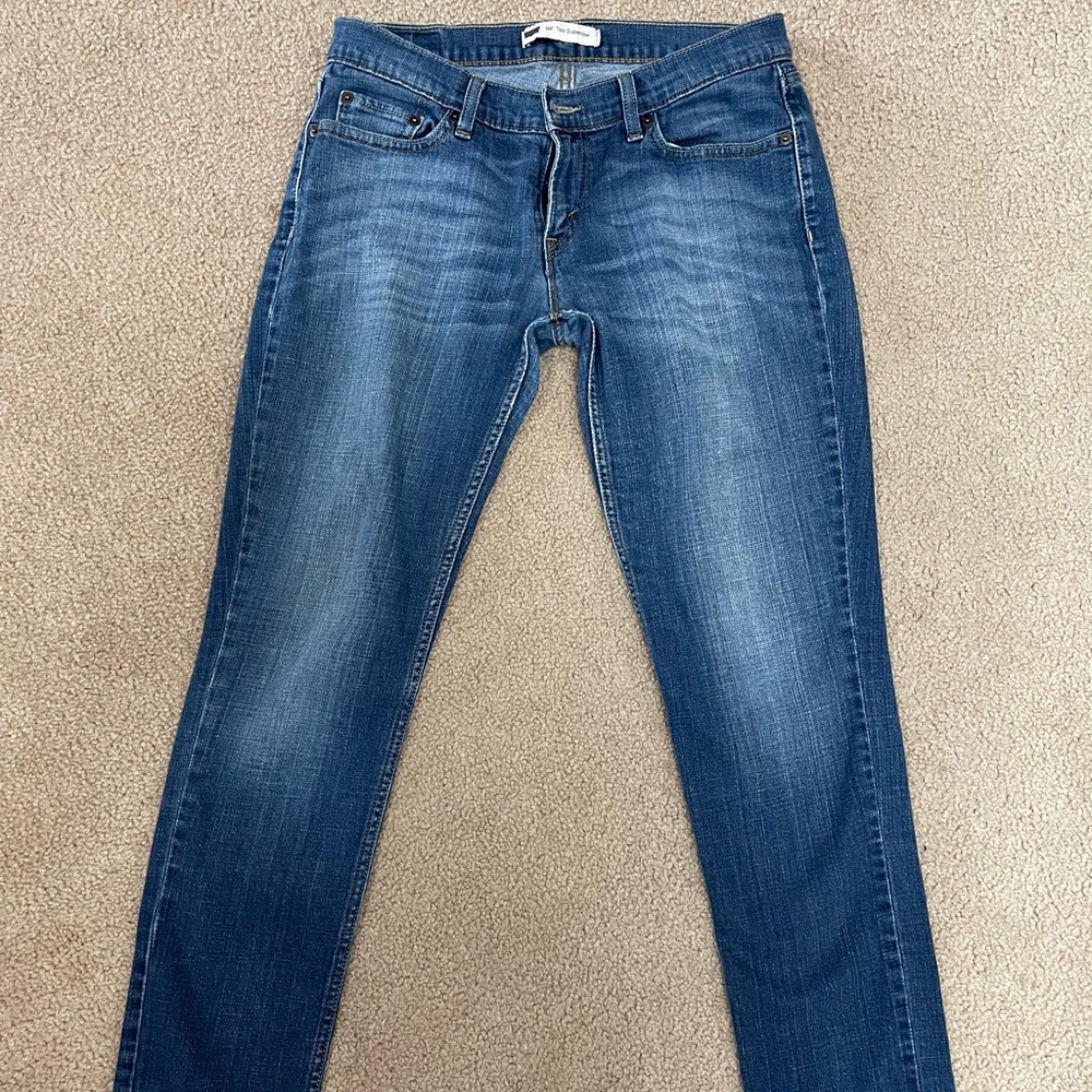 Gently used Levi’s skinny jeans